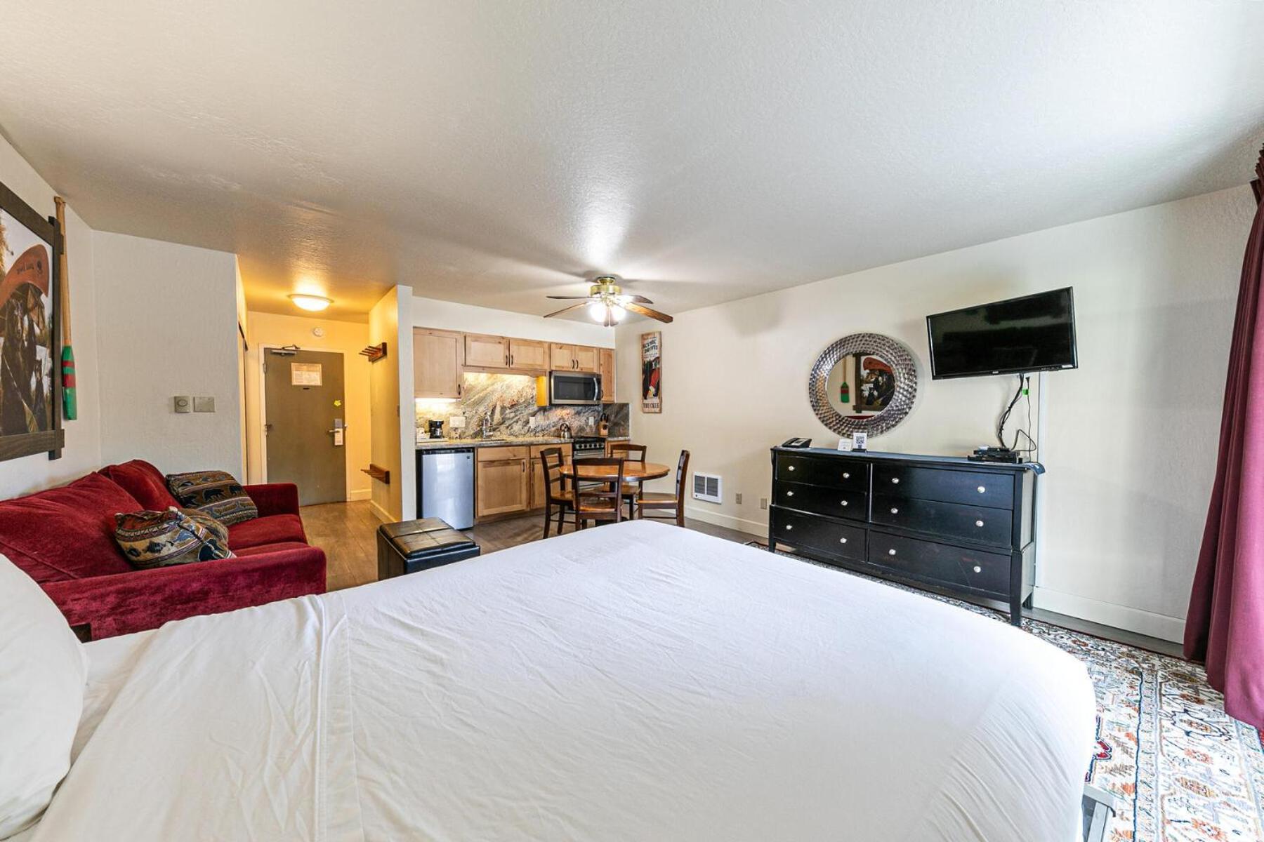 Charming Queen Studio Deluxe W/Balcony #233 At Donner Lake Village Truckee Dış mekan fotoğraf